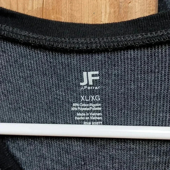 Long sleeve gray thermal T-shirt size extra large - Picture 3 of 4